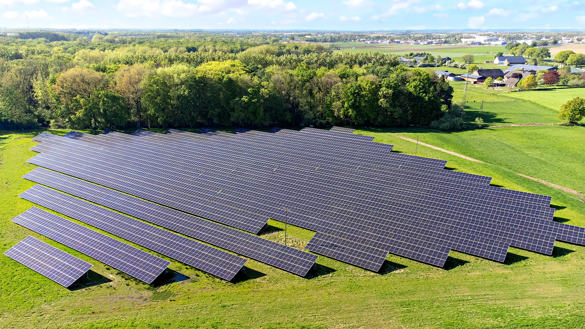 Ungenutzte Flächen - egal ob Dach oder Freifläche - sind für PV2 Energie ungenutztes Potenzial