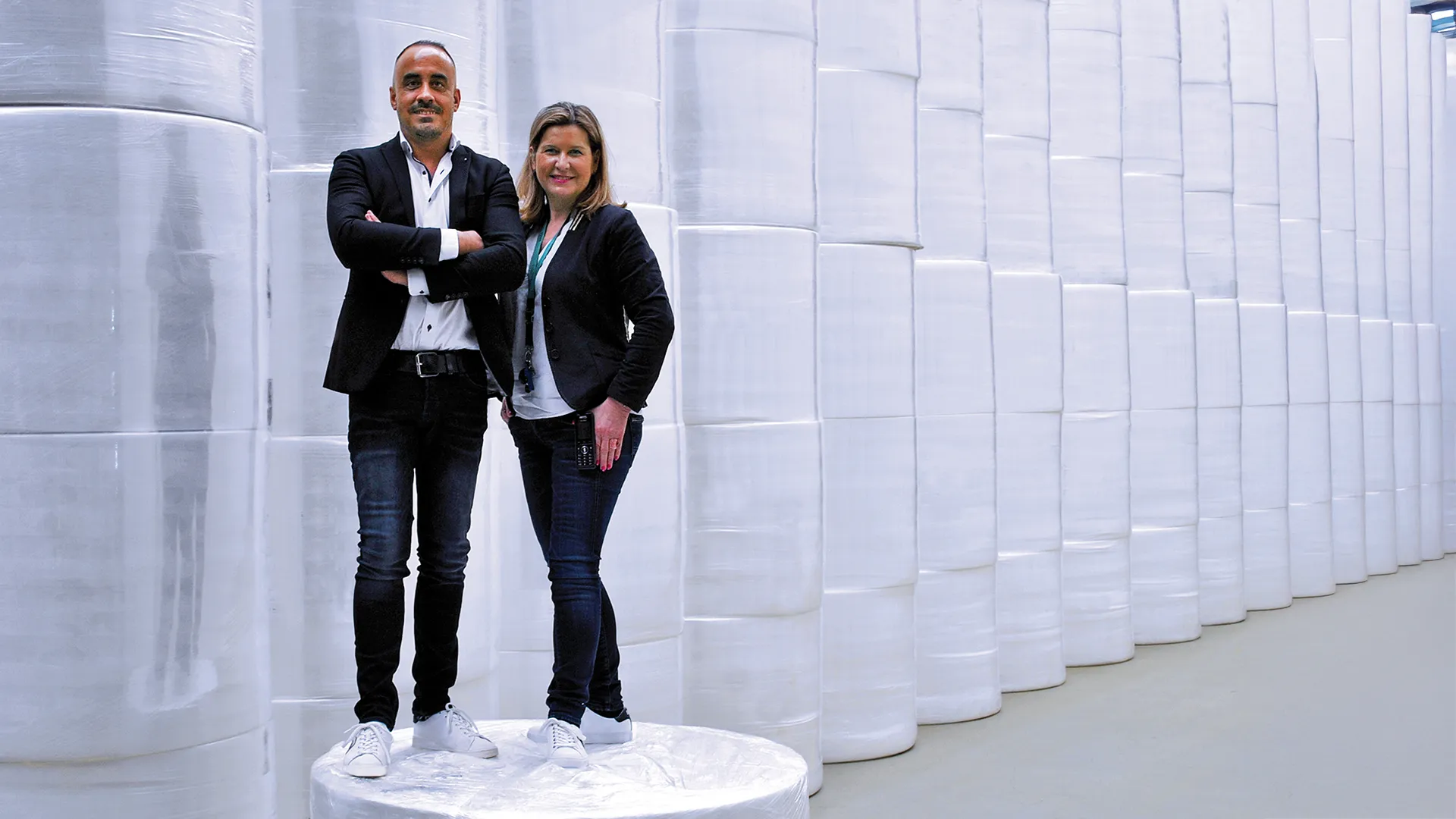 André Busert, Kommunikations-Manager, und Vera Kühlwein, HR-Manager der Firma Albaad